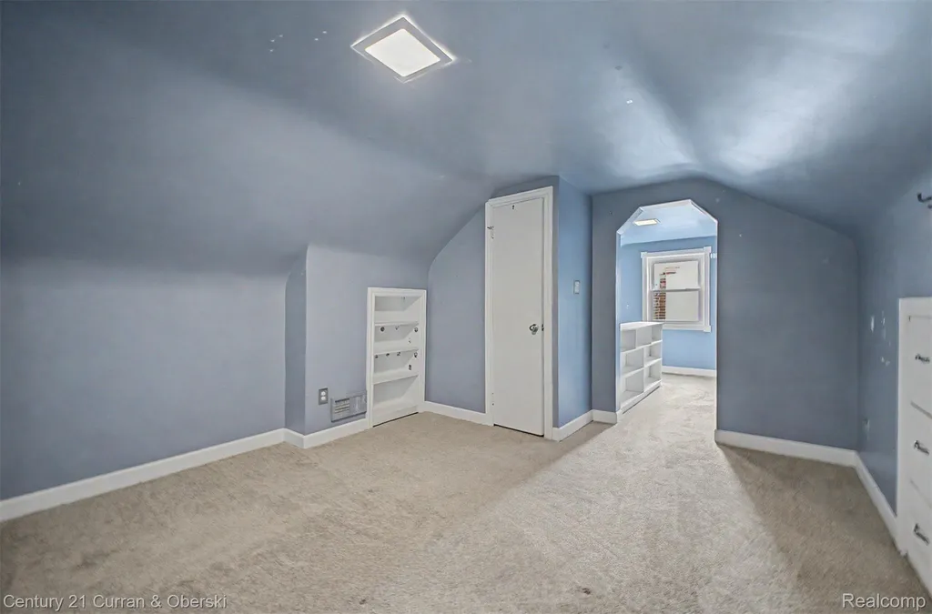 9952 Park Avenue Allen Park City MI 48101