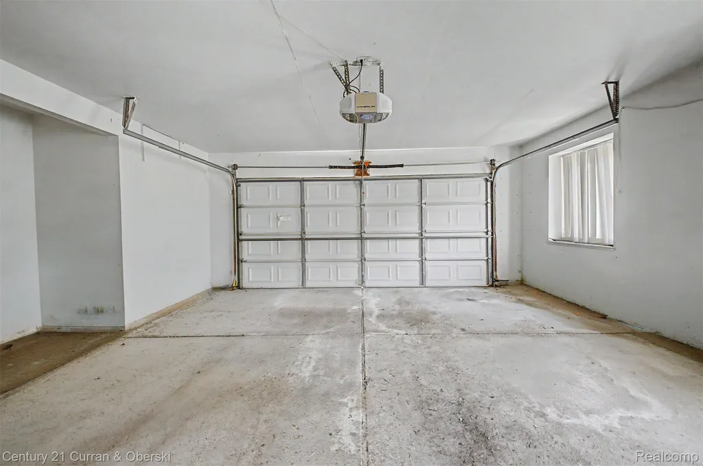 9952 Park Avenue Allen Park City MI 48101