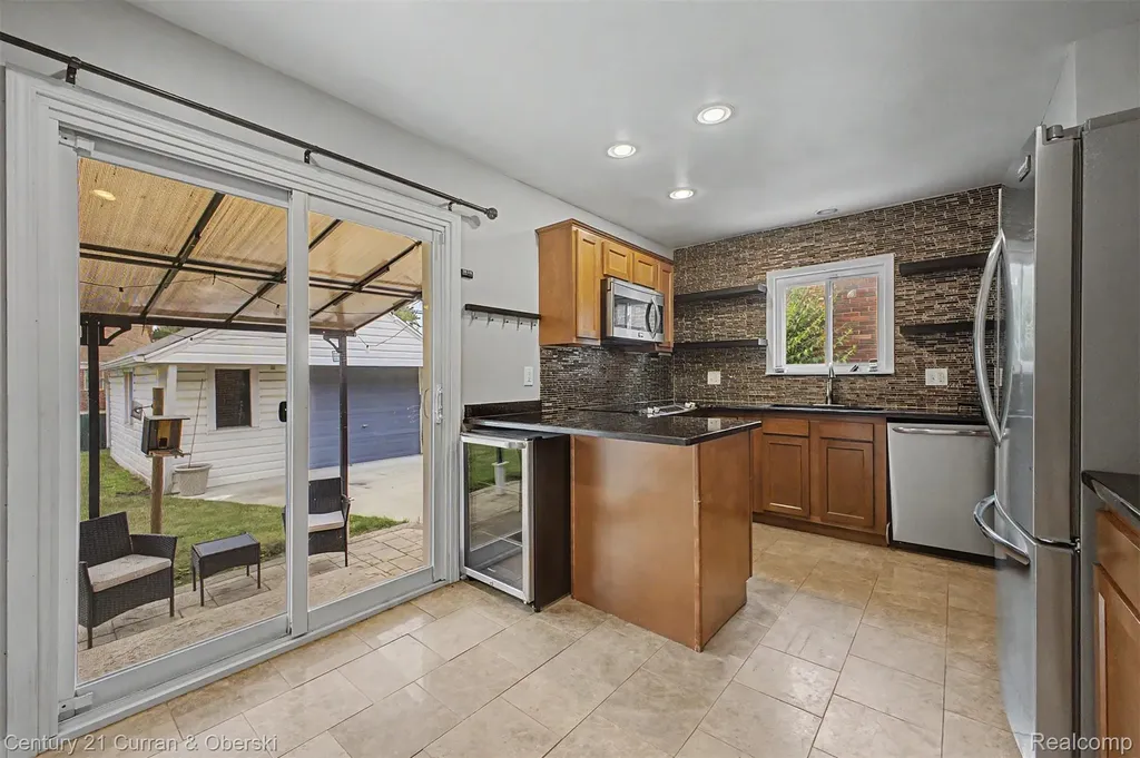 9952 Park Avenue Allen Park City MI 48101