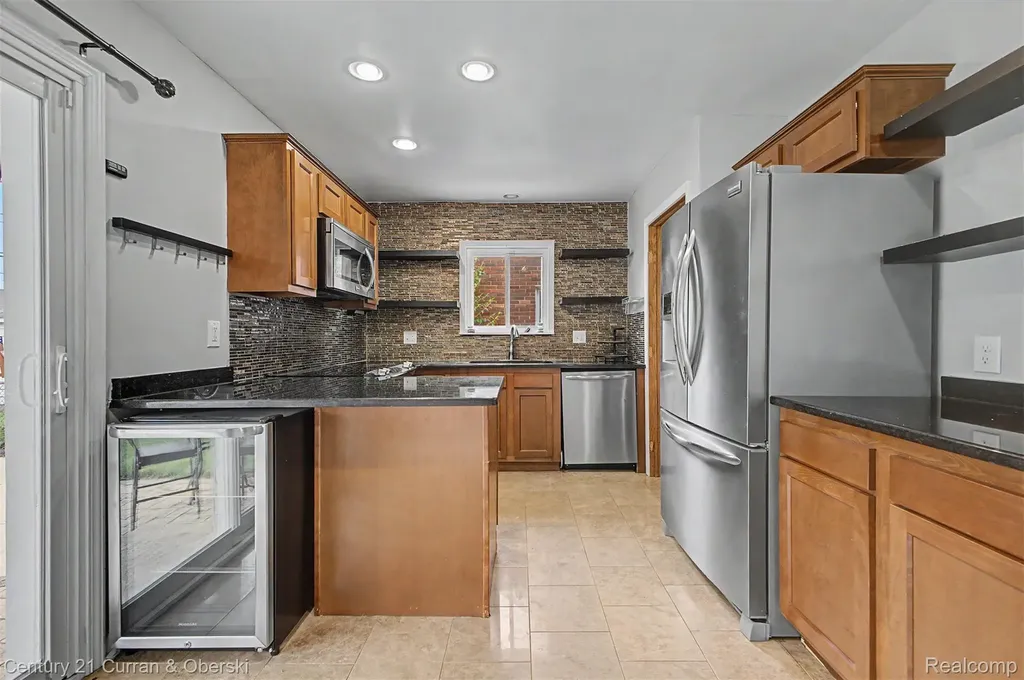 9952 Park Avenue Allen Park City MI 48101