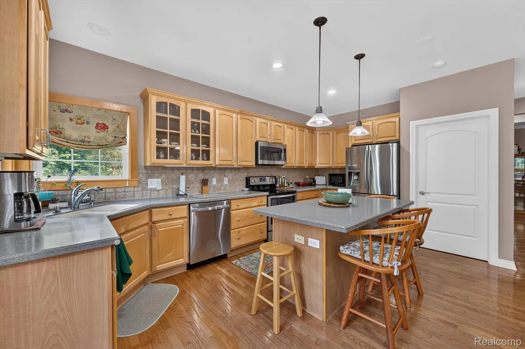 2523 Pheasant Run Brandon Charter Township MI 48462