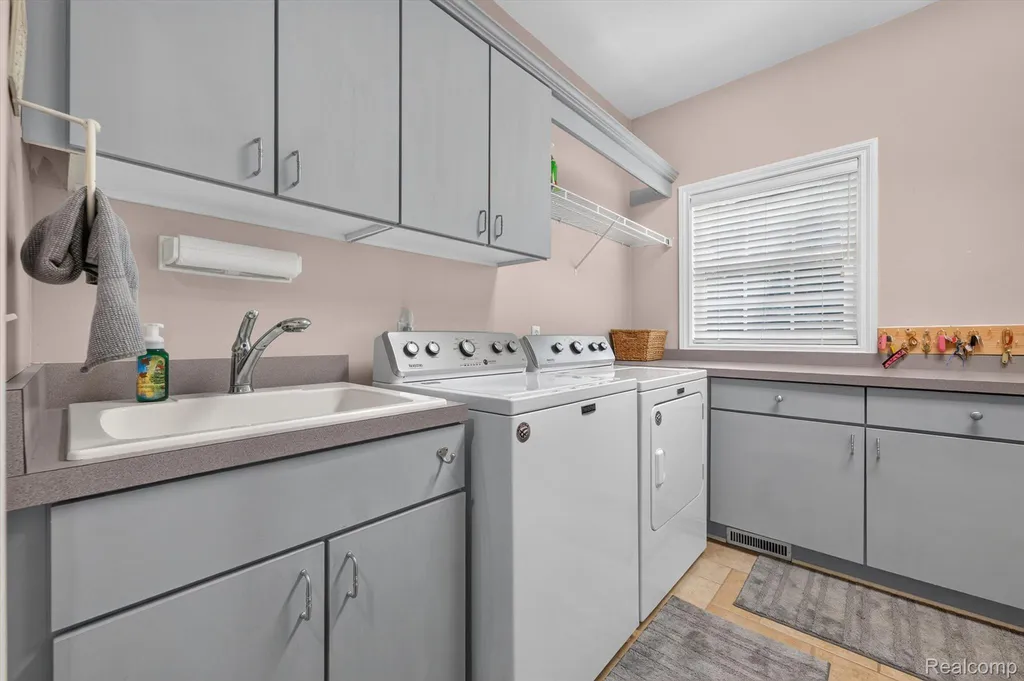 2523 Pheasant Run Brandon Charter Township MI 48462
