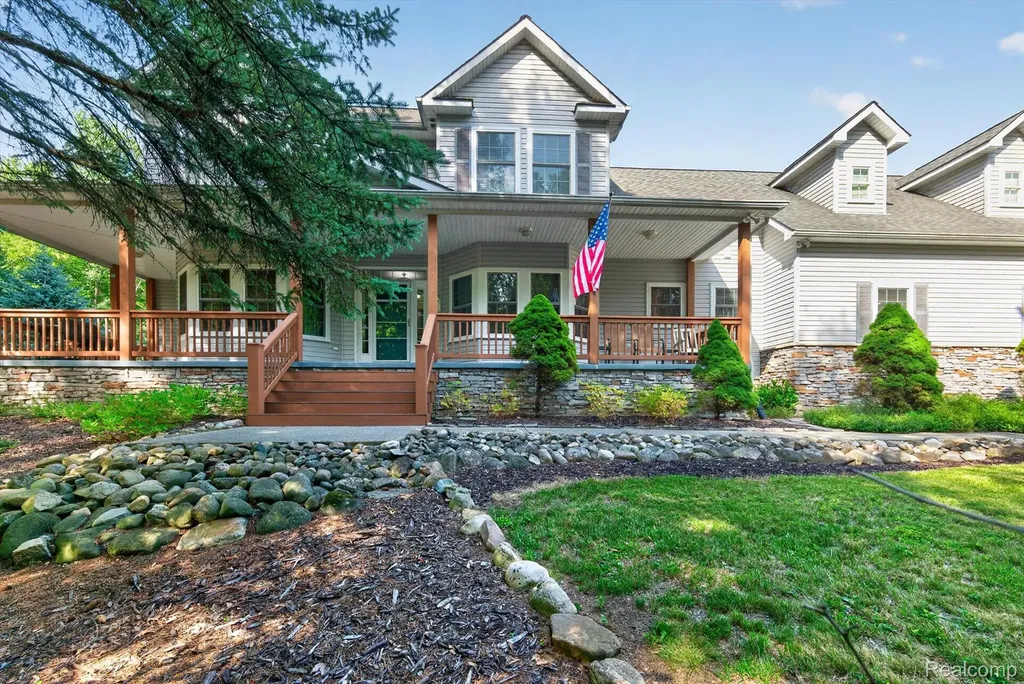 2523 Pheasant Run Brandon Charter Township MI 48462