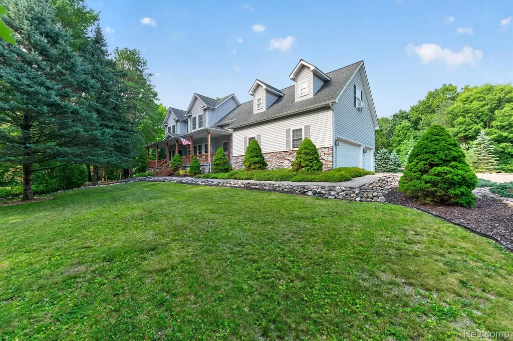 2523 Pheasant Run Brandon Charter Township MI 48462