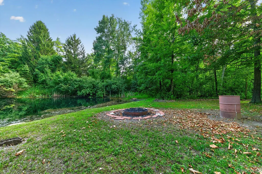 2523 Pheasant Run Brandon Charter Township MI 48462