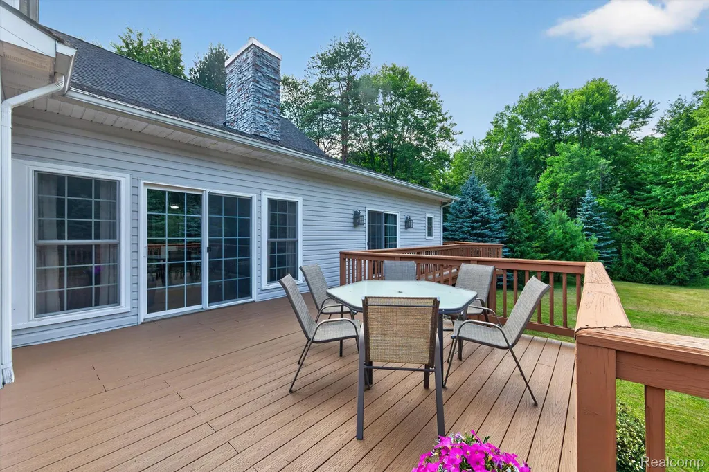 2523 Pheasant Run Brandon Charter Township MI 48462