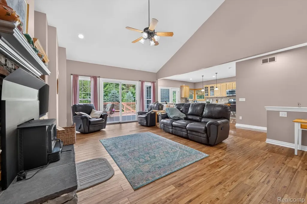 2523 Pheasant Run Brandon Charter Township MI 48462