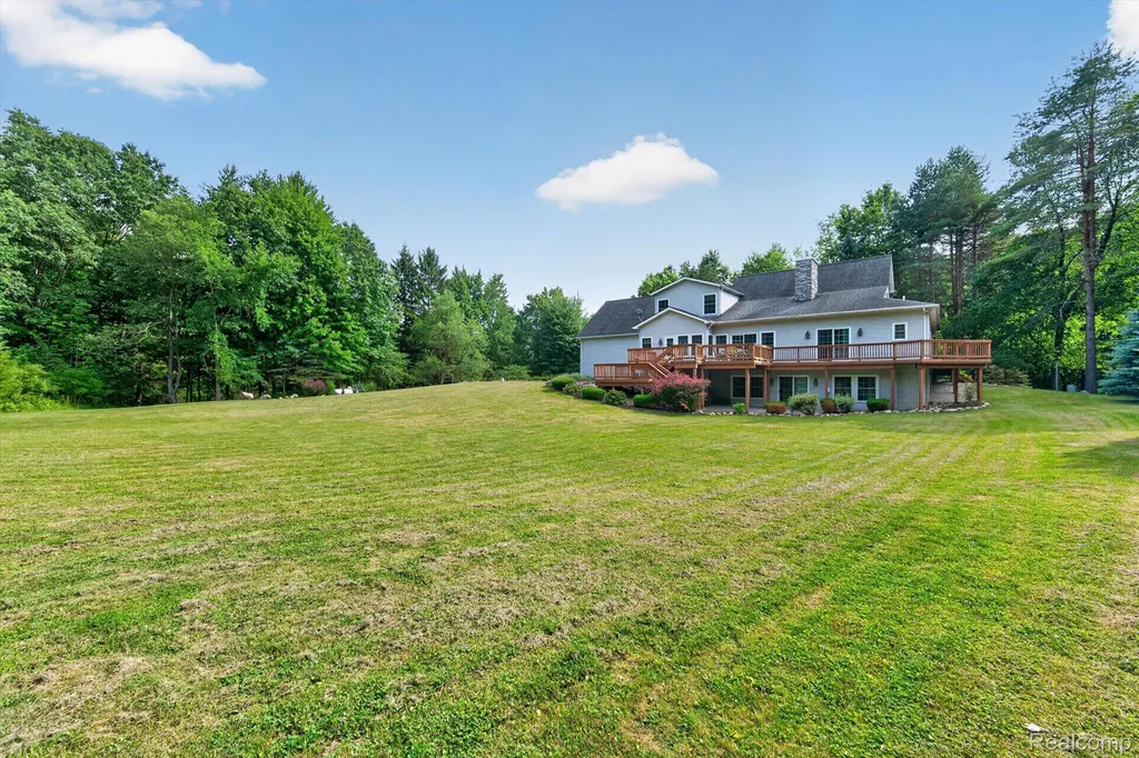 2523 Pheasant Run Brandon Charter Township MI 48462