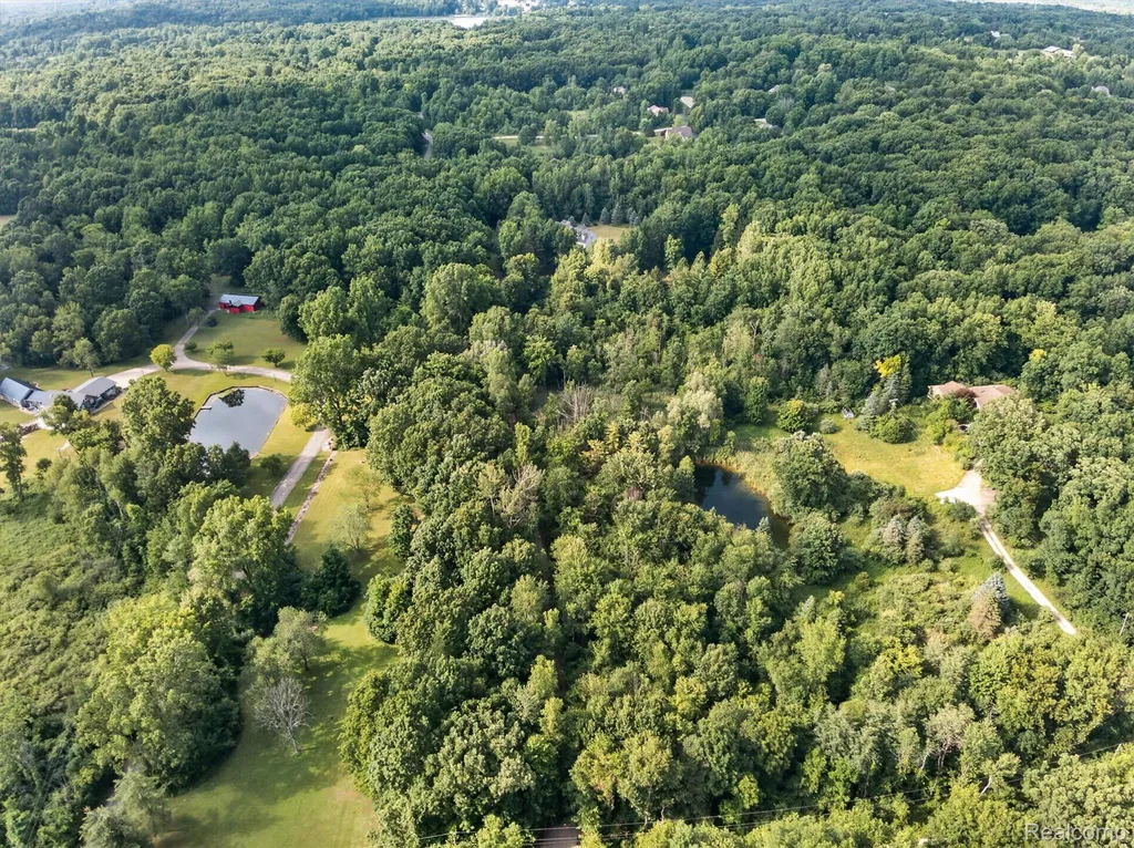 2523 Pheasant Run Brandon Charter Township MI 48462