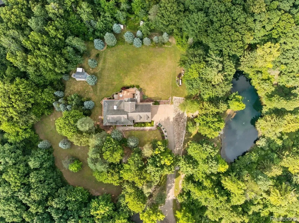 2523 Pheasant Run Brandon Charter Township MI 48462