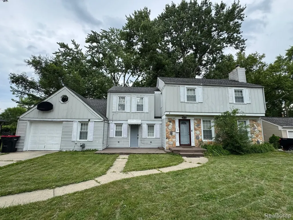 30782 Fairfax Street Southfield City MI 48076