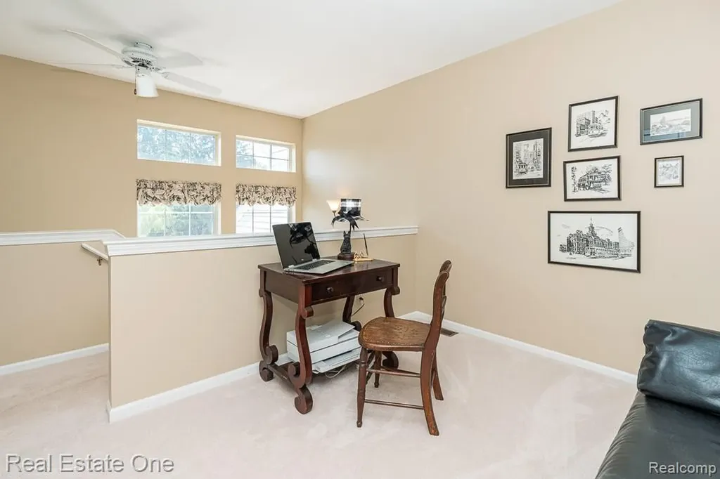 5936 Creekside Drive Troy City MI 48085