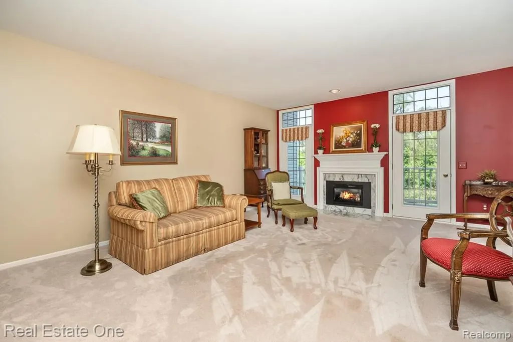 5936 Creekside Drive Troy City MI 48085