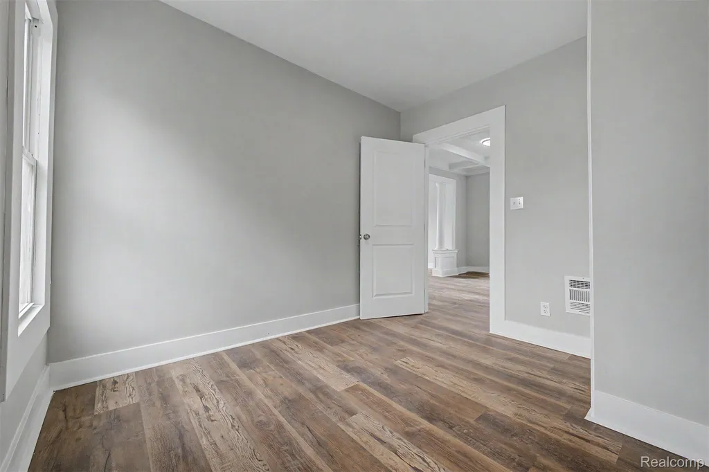2971 Bewick Street Detroit City MI 48214