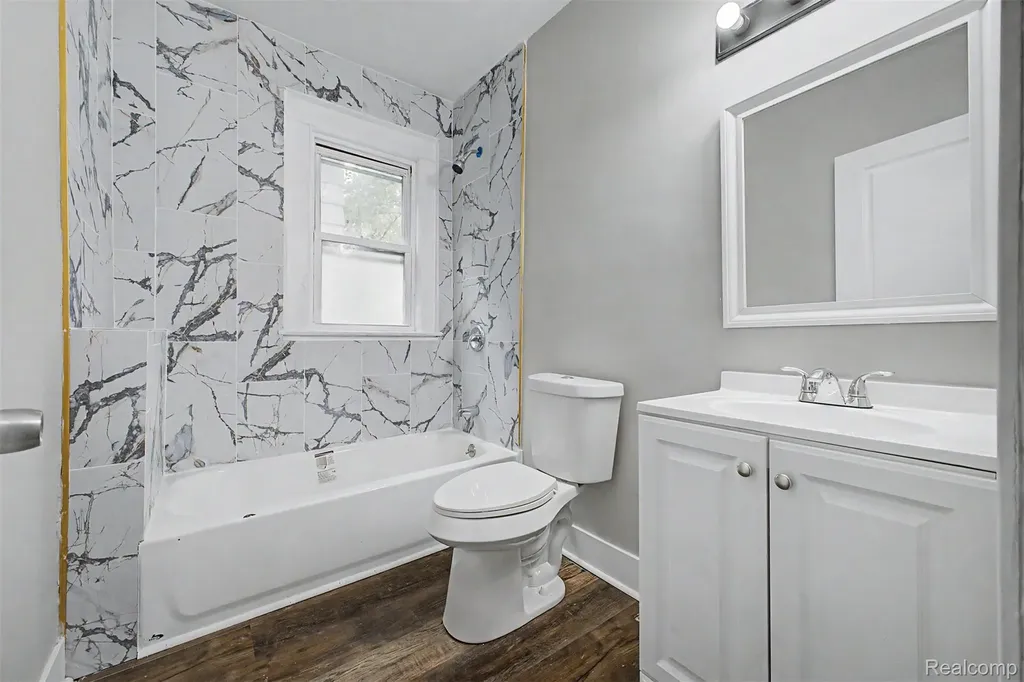 2971 Bewick Street Detroit City MI 48214