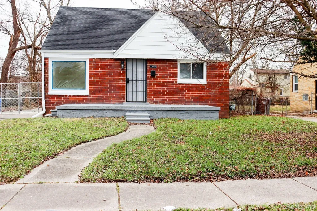 1338 Helen Street Inkster City MI 48141