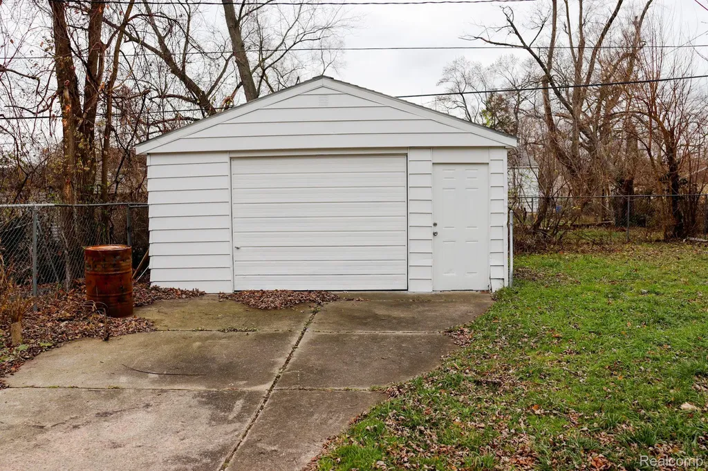1338 Helen Street Inkster City MI 48141