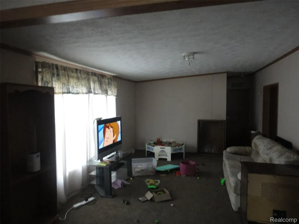 5931 Megans Ridge Raisinville Township MI 48161