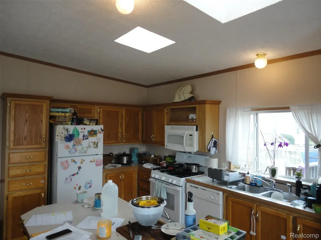 5931 Megans Ridge Raisinville Township MI 48161