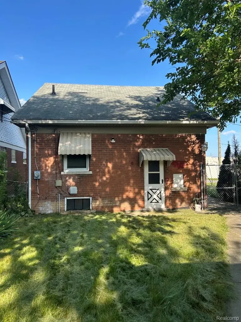 13533 Cloverlawn Street Detroit City MI 48238