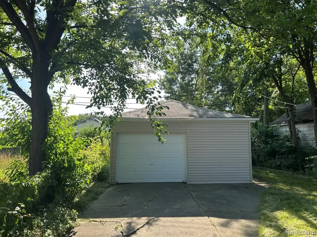 13533 Cloverlawn Street Detroit City MI 48238