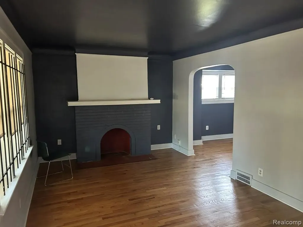 13533 Cloverlawn Street Detroit City MI 48238