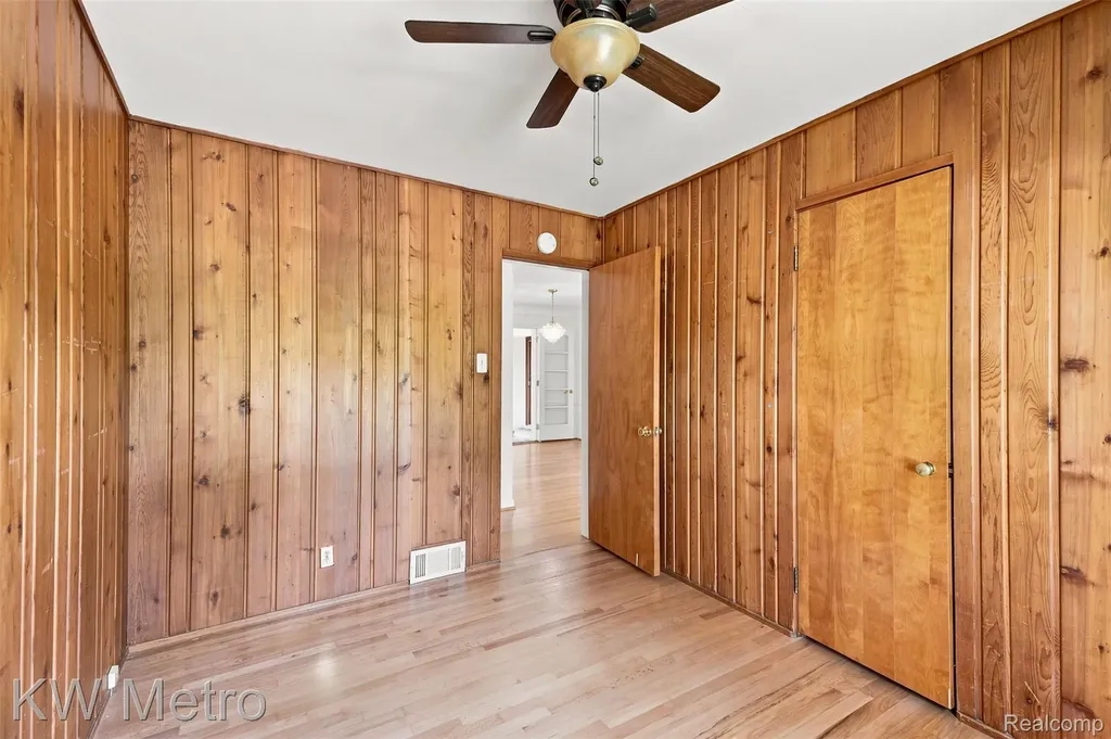 3912 Hillside Drive Royal Oak City MI 48073