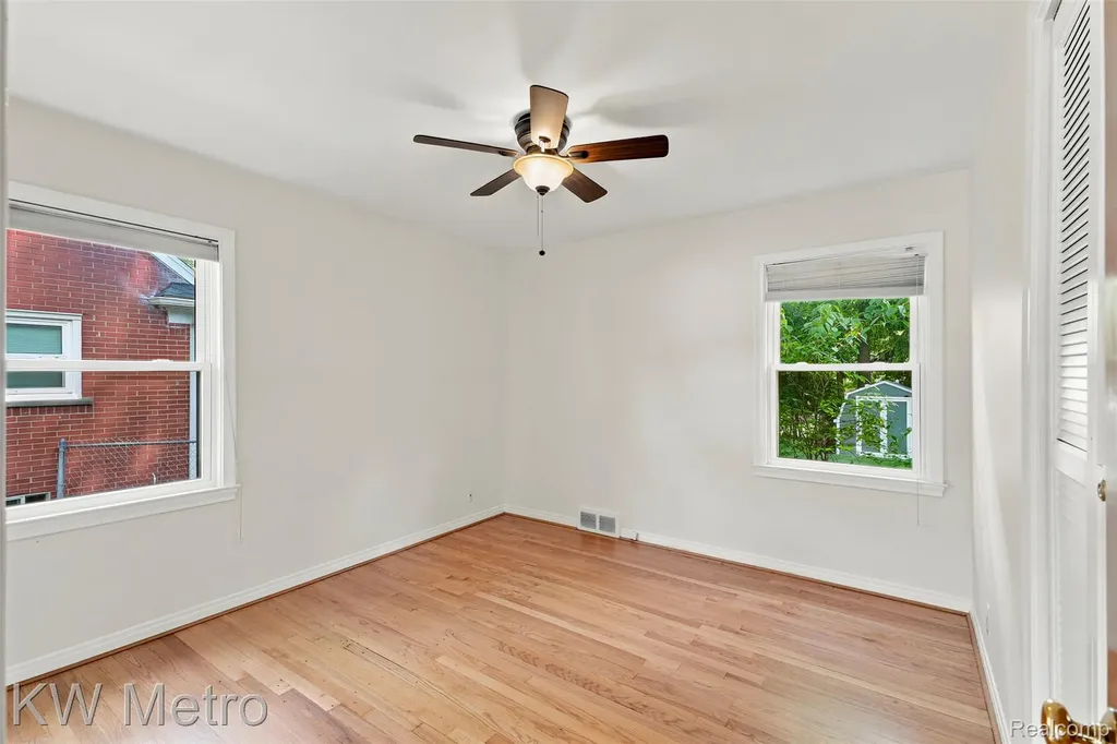 3912 Hillside Drive Royal Oak City MI 48073