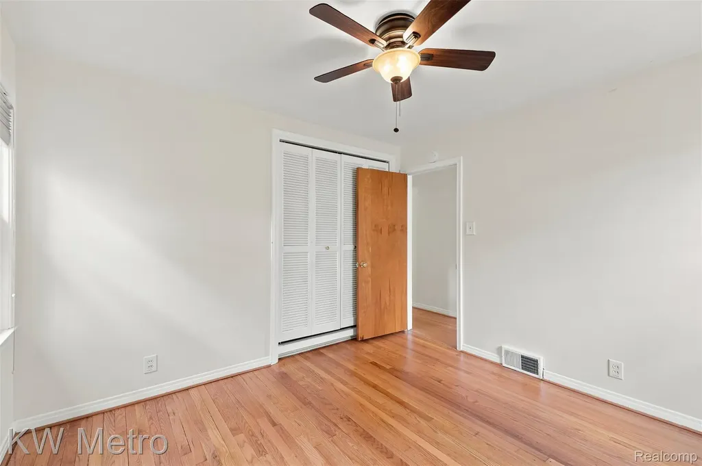 3912 Hillside Drive Royal Oak City MI 48073