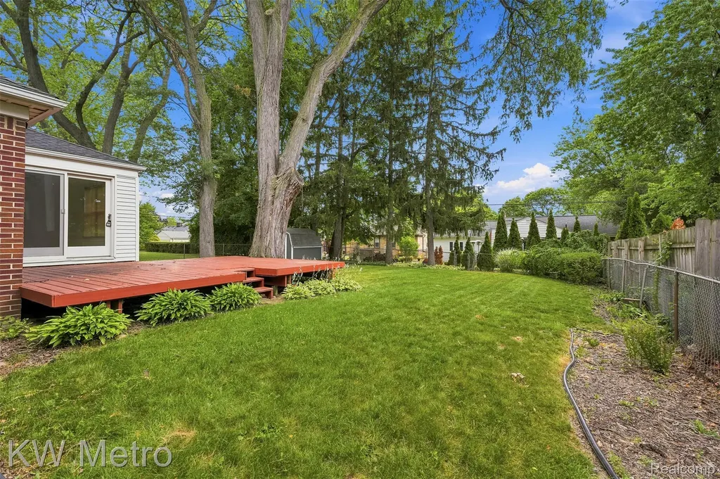 3912 Hillside Drive Royal Oak City MI 48073