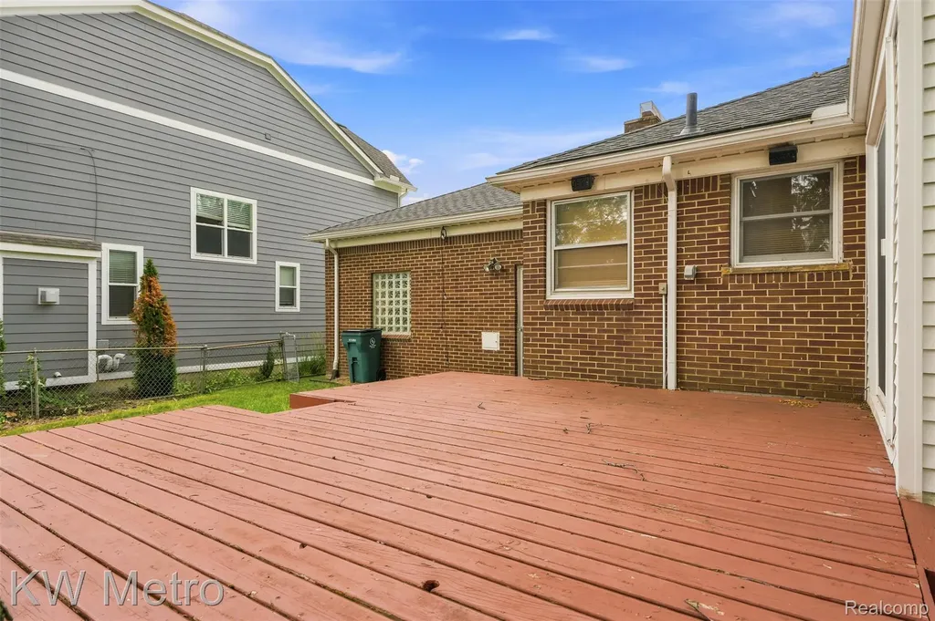 3912 Hillside Drive Royal Oak City MI 48073