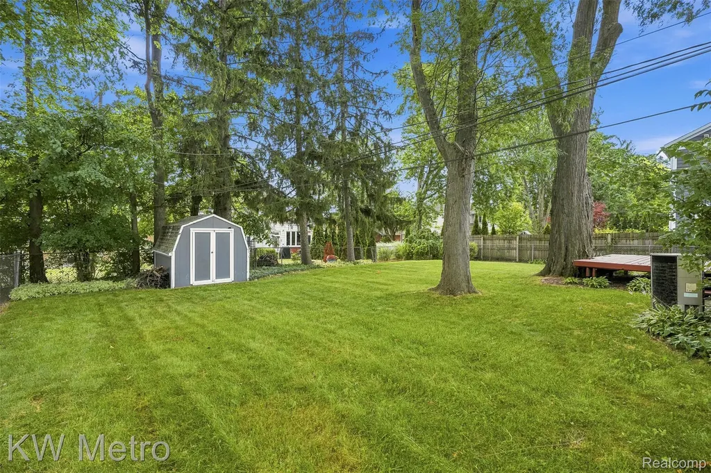 3912 Hillside Drive Royal Oak City MI 48073