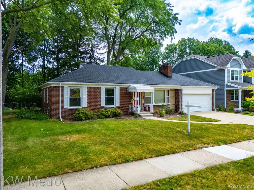 3912 Hillside Drive Royal Oak City MI 48073