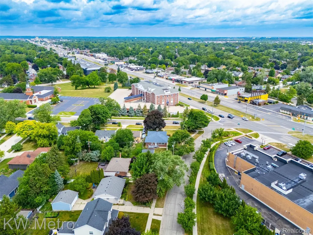 3912 Hillside Drive Royal Oak City MI 48073