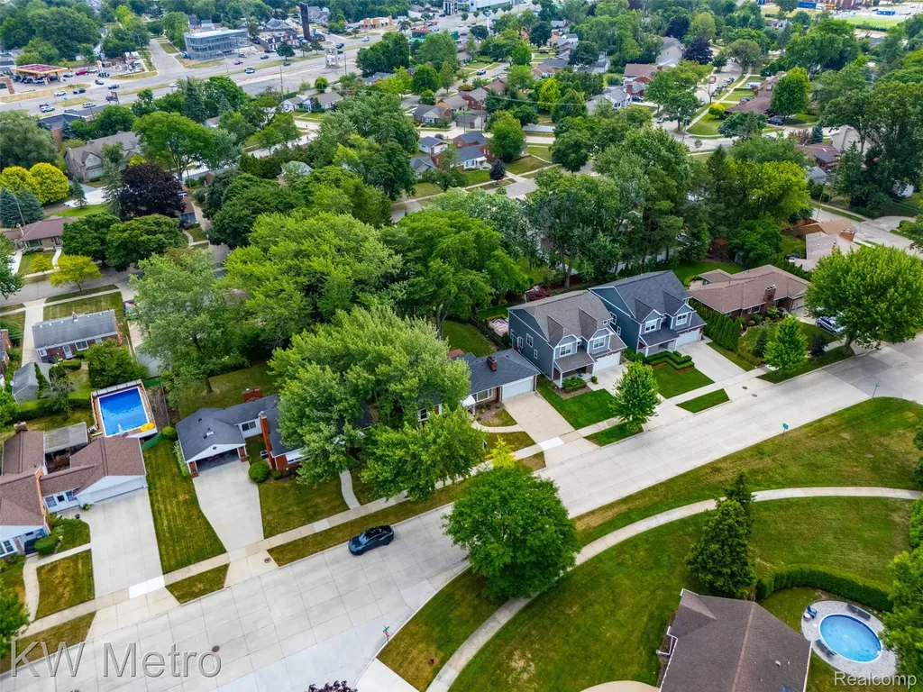 3912 Hillside Drive Royal Oak City MI 48073