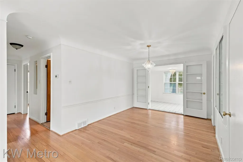 3912 Hillside Drive Royal Oak City MI 48073