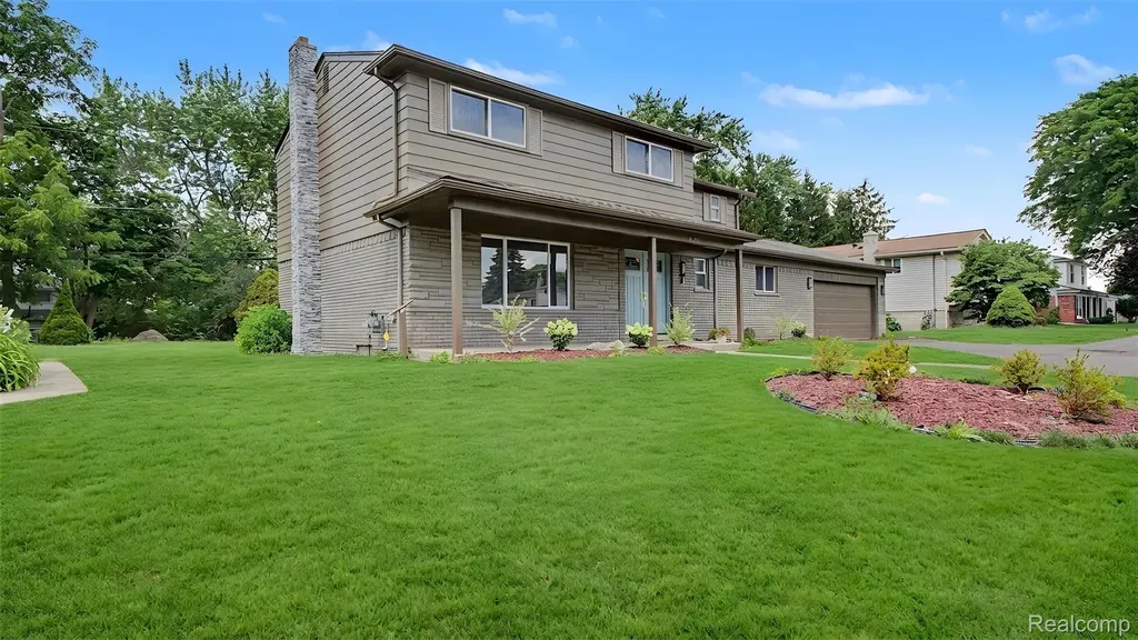6780 Lee Crest Drive West Bloomfield Charter Township MI 48322