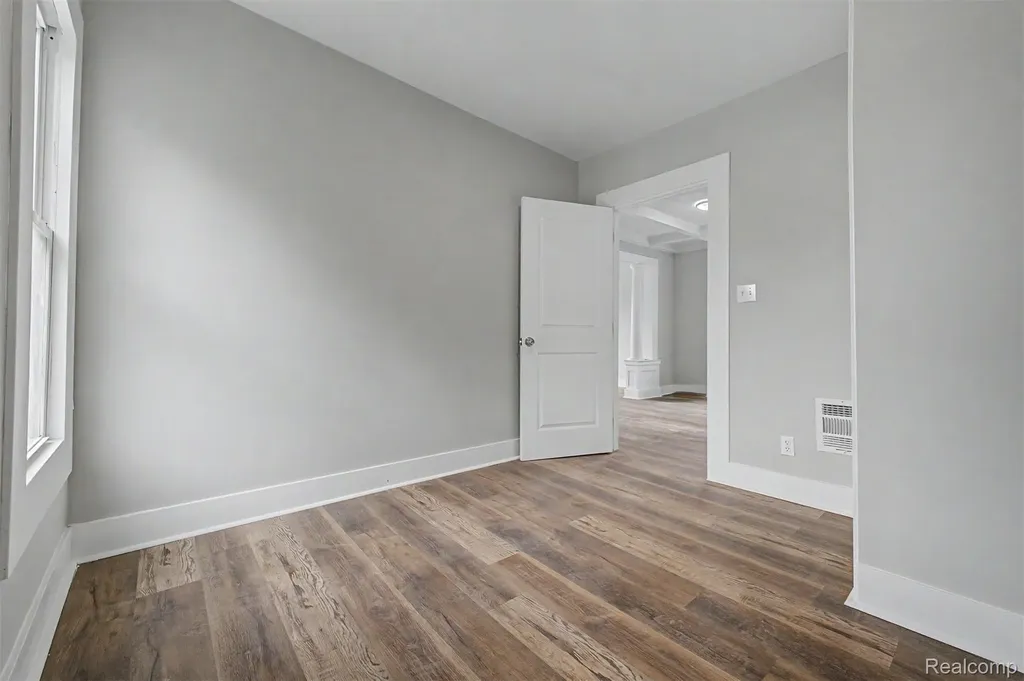 2971 Bewick Street Detroit City MI 48214