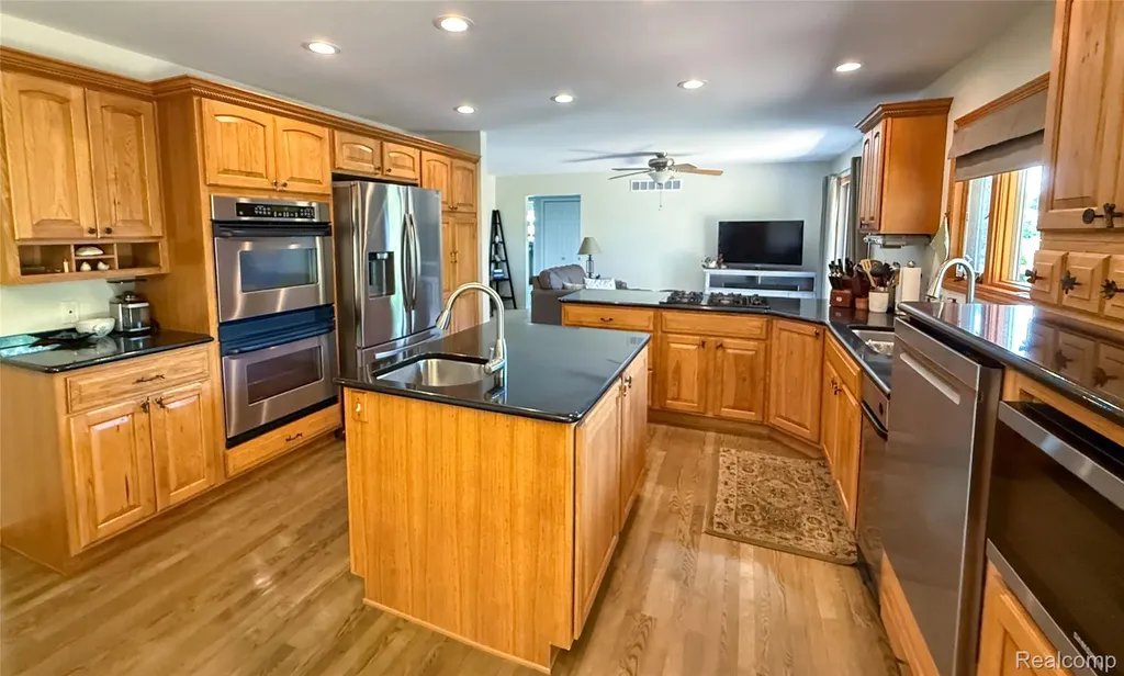 219 Hurondale Drive White Lake Charter Township MI 48386