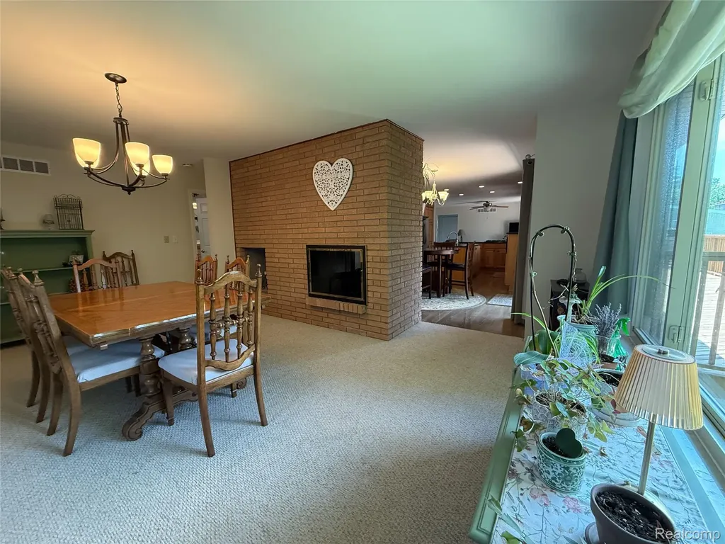 219 Hurondale Drive White Lake Charter Township MI 48386