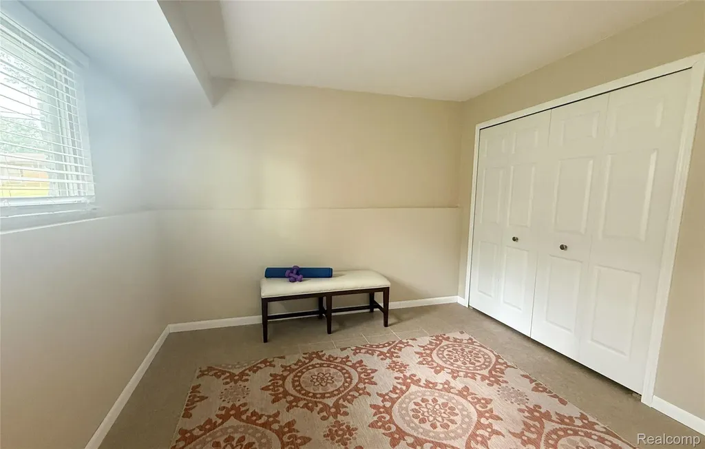 219 Hurondale Drive White Lake Charter Township MI 48386