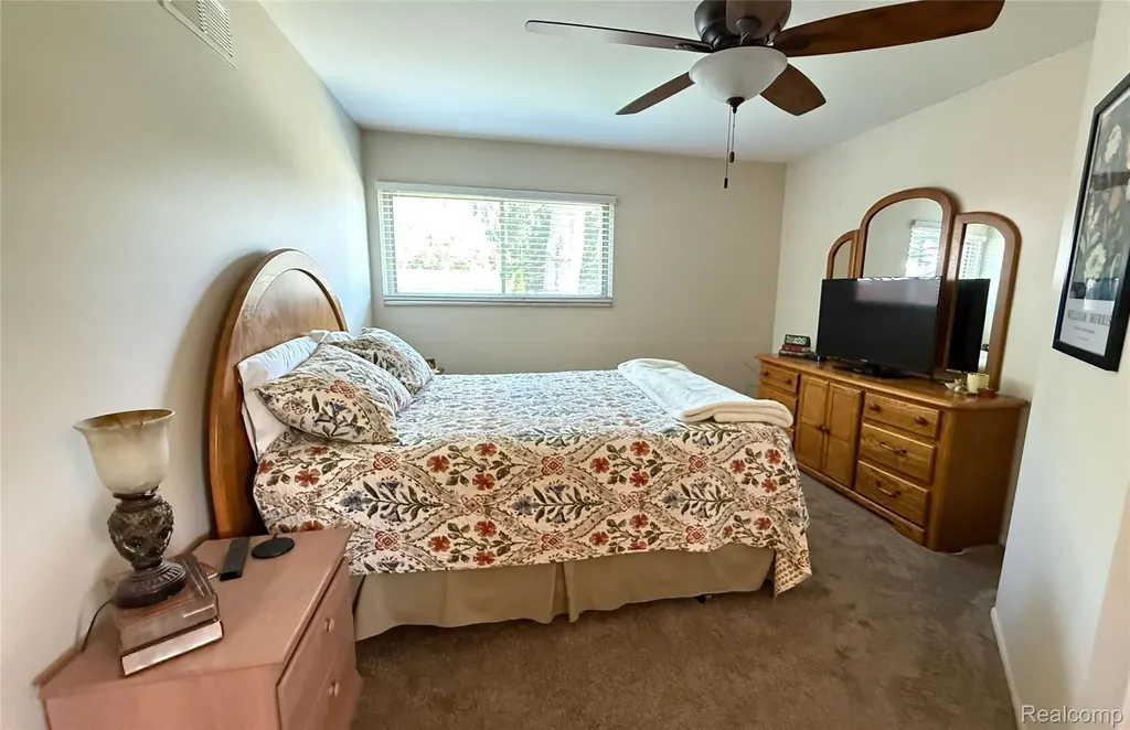 219 Hurondale Drive White Lake Charter Township MI 48386