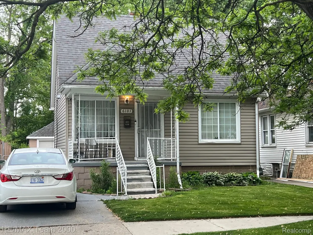 6101 Auburn Street Detroit City MI 48228