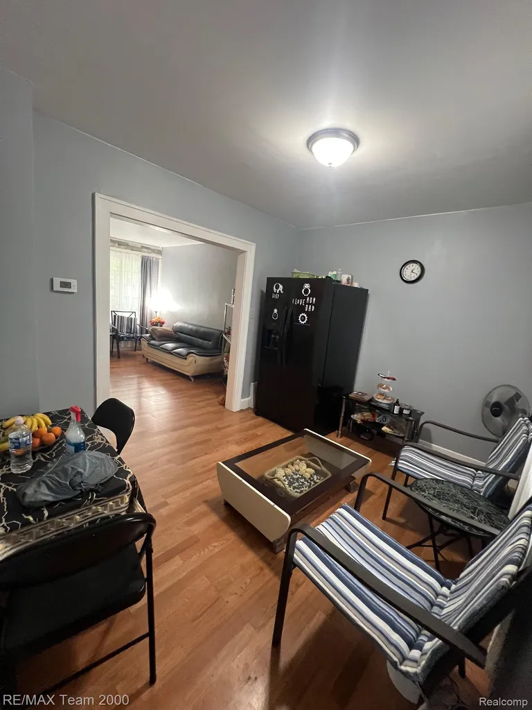 6101 Auburn Street Detroit City MI 48228