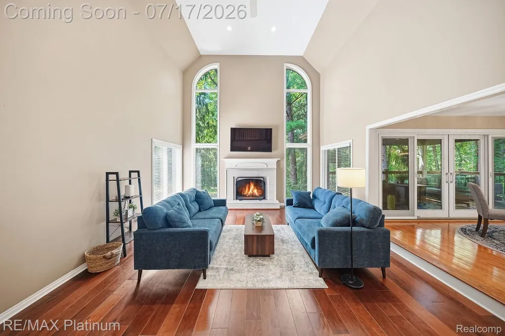 5458 Lake Ridge Drive Genoa Township MI 48116