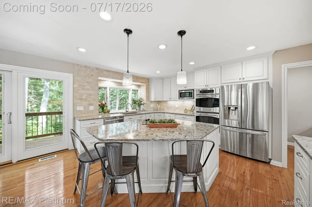 5458 Lake Ridge Drive Genoa Township MI 48116