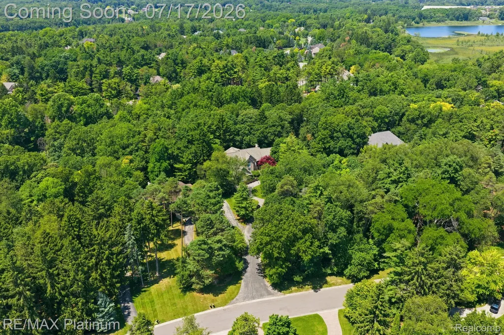 5458 Lake Ridge Drive Genoa Township MI 48116