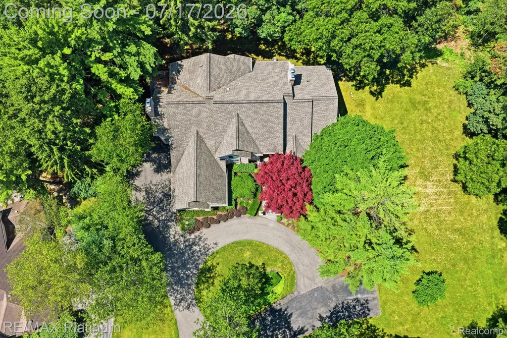 5458 Lake Ridge Drive Genoa Township MI 48116