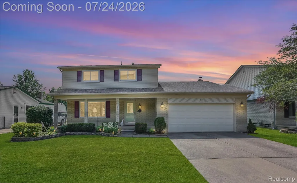 374 Meadowlake Road Canton Charter Township MI 48188