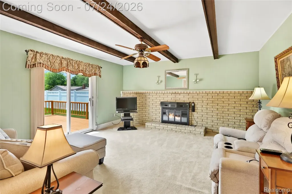 374 Meadowlake Road Canton Charter Township MI 48188